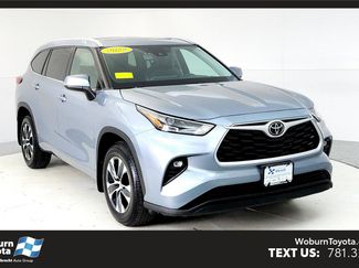 Used 2022 Toyota Highlander XLE video 1