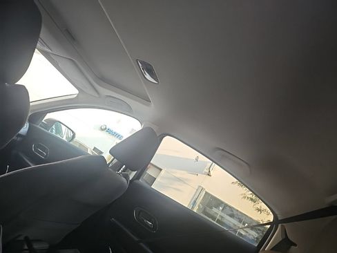 Used 2022 Honda HR-V EX image 9