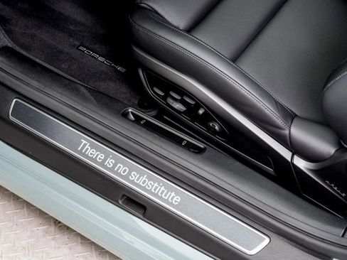 Certified 2026 Porsche 911 Carrera RWD image 11