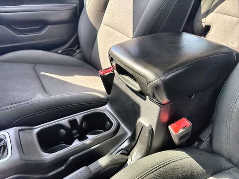 Used 2018 Jeep Wrangler Unlimited Sport S image 22