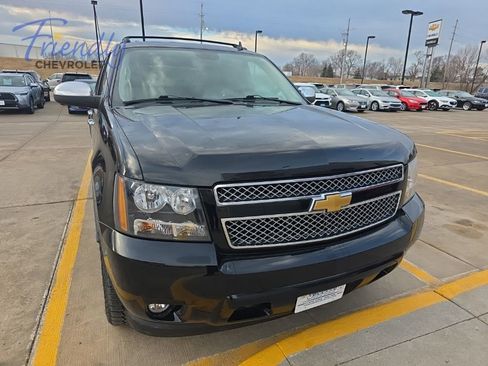 Used 2013 Chevrolet Avalanche LTZ AWD/4WD image 5