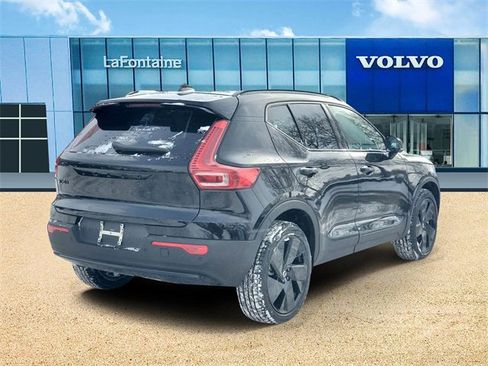 New 2026 Volvo XC40 B5 Ultra w/ Protection Package Premier image 4