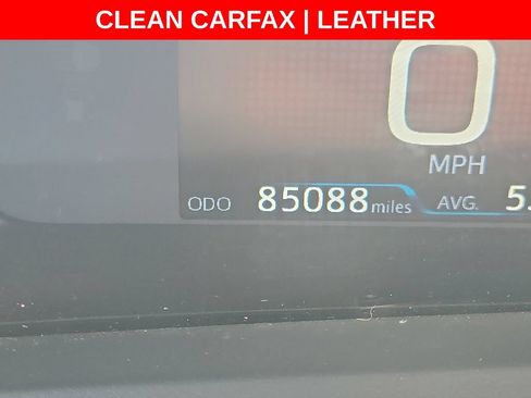 Used 2021 Toyota Prius XLE FWD image 4