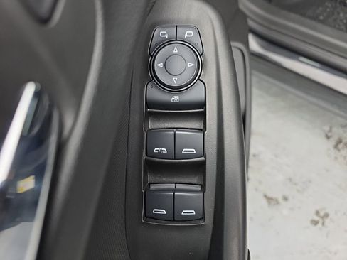 Certified 2022 Chevrolet TrailBlazer RS w/ Technology Package image 21