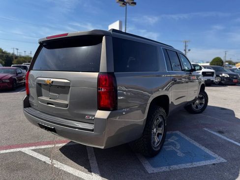 Used 2019 Chevrolet Suburban LT AWD/4WD image 5