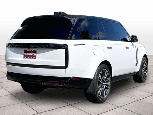 Used 2025 Land Rover Range Rover SE AWD/4WD image 13