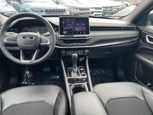 Used 2023 Jeep Compass Altitude image 20