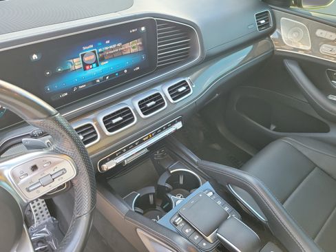 Used 2022 Mercedes-Benz GLS 450 4MATIC image 23