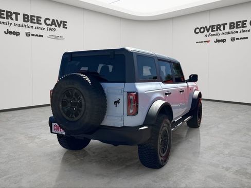 Used 2024 Ford Bronco Wildtrak image 9