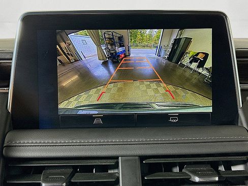 Used 2024 Chevrolet Tahoe LT image 15