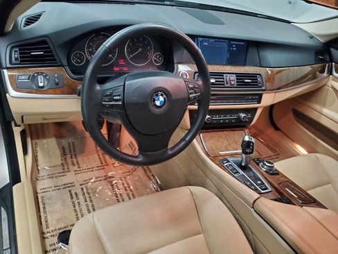 Used 2012 BMW 528i xDrive Sedan image 8