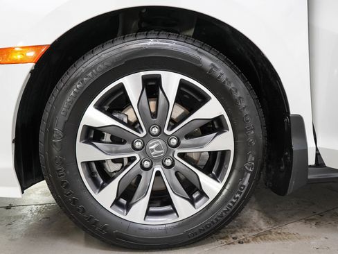 Used 2024 Honda Odyssey EX-L image 30