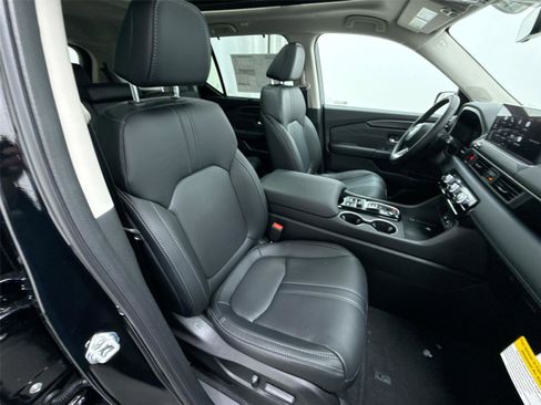 New 2026 Honda Pilot Touring image 32