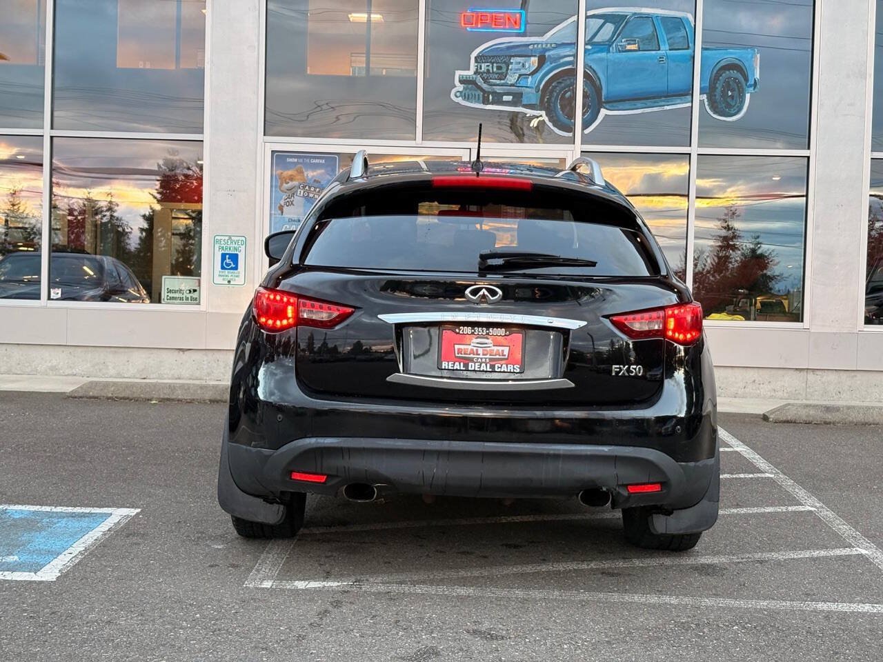 Used 2013 INFINITI FX50 AWD image 5