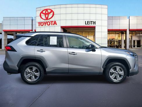 Used 2023 Toyota RAV4 LE image 8