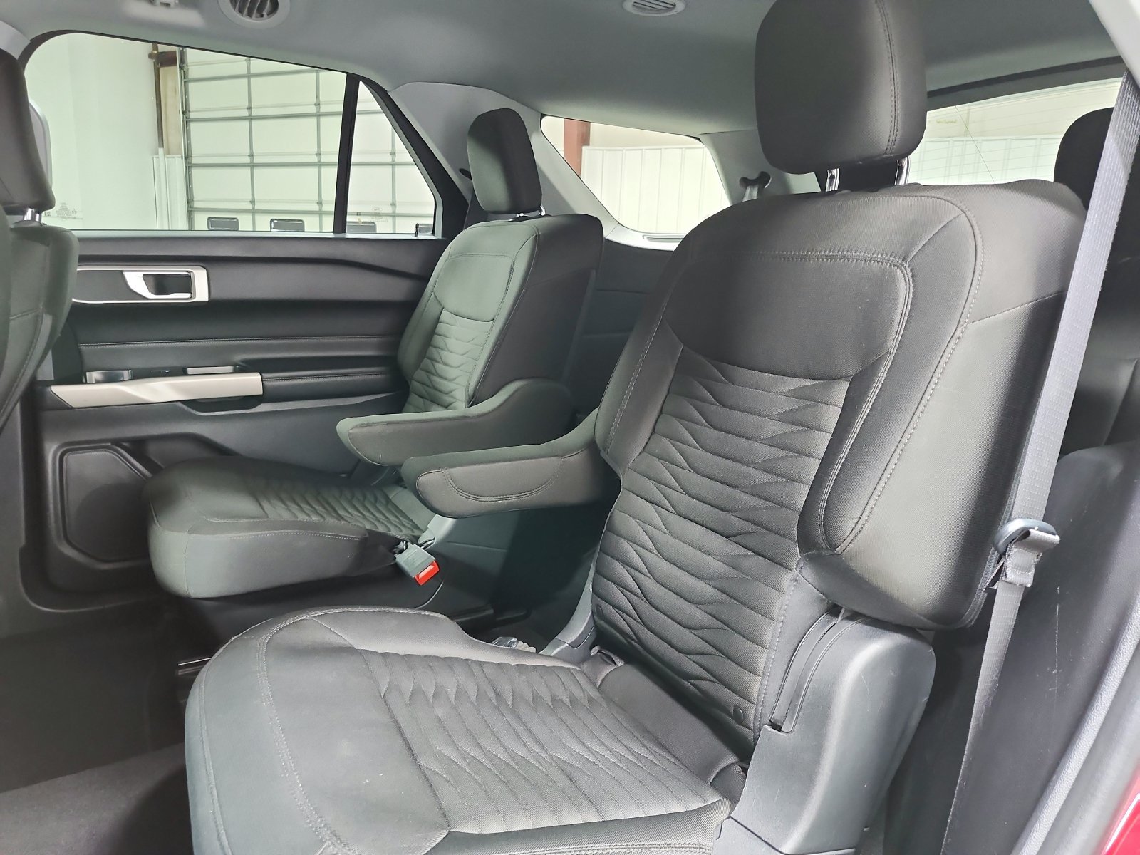 Used 2021 Ford Explorer XLT RWD image 33