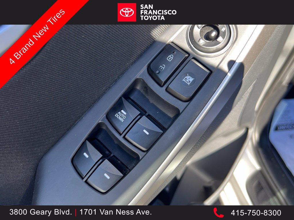 Used 2014 Hyundai Elantra GT FWD image 30