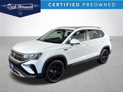 Certified 2022 Volkswagen Taos SE w/ Panoramic Sunroof Package