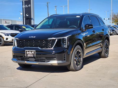 New 2026 Kia Sorento S image 2