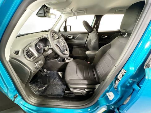 Used 2022 Jeep Renegade Latitude image 20