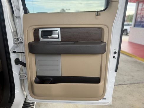 Used 2014 Ford F150 Lariat w/ Equipment Group 502A Luxury image 18