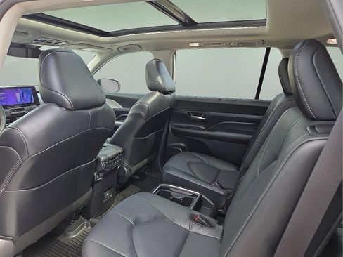 Used 2024 Toyota Grand Highlander FWD image 20
