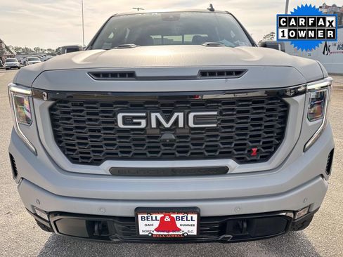 Used 2023 GMC Sierra 1500 AT4 w/ AT4 Premium Package image 9