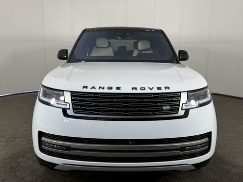 Used 2023 Land Rover Range Rover SE AWD/4WD image 2