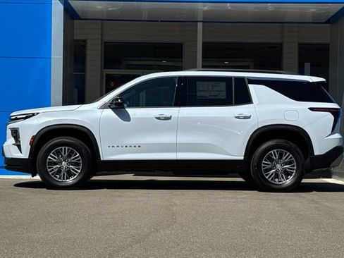 New 2026 Chevrolet Traverse LT w/ Driver Confidence Package FWD image 12