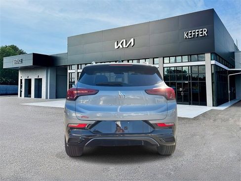 Used 2025 Buick Encore GX Sport Touring w/ Black Roof Package image 7