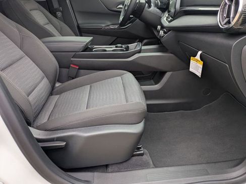 New 2026 Chevrolet Equinox LT image 34