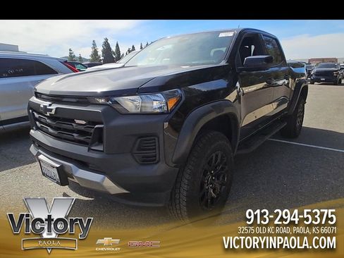 Used 2024 Chevrolet Colorado Trail Boss w/ Technology Package image 1