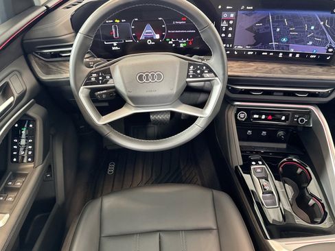 Used 2025 Audi Q5 Premium w/ Convenience Package image 20