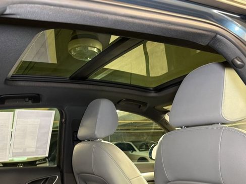 Used 2018 Audi Q3 2.0T Premium w/ Convenience Package image 13