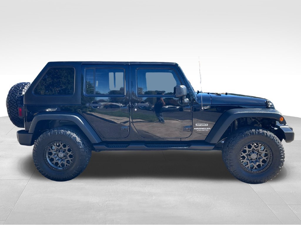 Used 2017 Jeep Wrangler Unlimited Sport w/ Connectivity Group AWD/4WD image 8