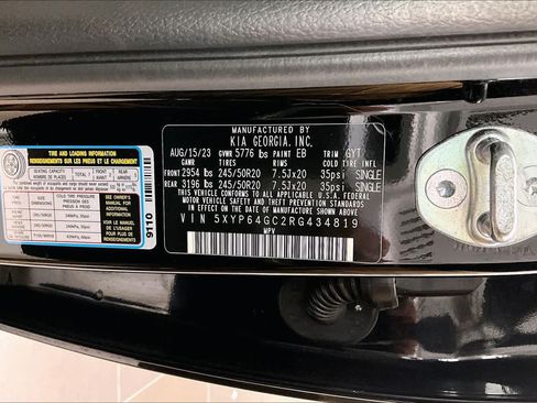 Used 2024 Kia Telluride S FWD image 32