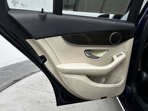 Used 2016 Mercedes-Benz C 300 4MATIC Sedan image 28
