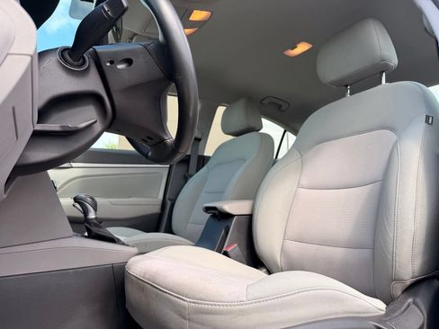 Used 2017 Hyundai Elantra SE w/ SE A/T Tech Package 03 FWD image 30