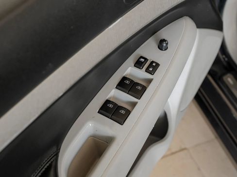 Used 2008 INFINITI G35 Journey w/ Premium Pkg image 40