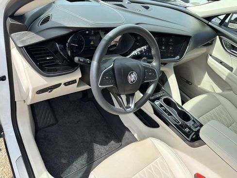 Used 2023 Buick Envision Avenir FWD image 24