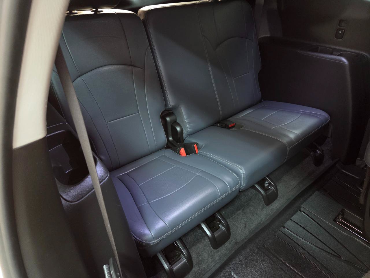 Used 2019 Buick Enclave Essence AWD/4WD image 17