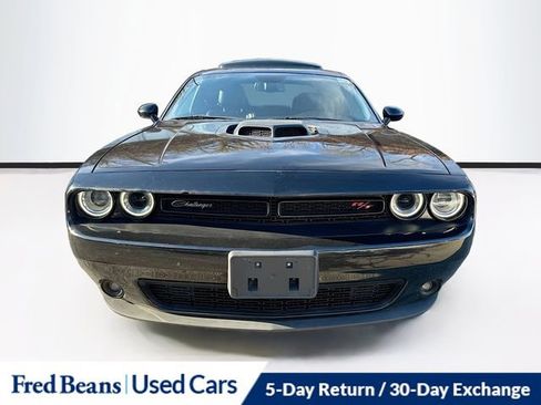 Used 2018 Dodge Challenger R/T image 2