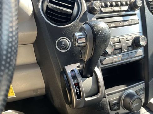 Used 2015 Honda Pilot SE image 23