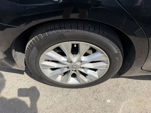 Used 2013 Lexus ES 300h Hybrid w/ Luxury Pkg image 26