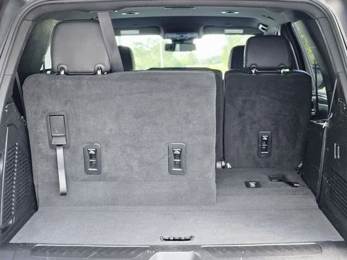 Used 2024 Chevrolet Tahoe LT RWD image 31