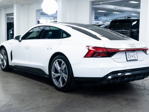 Used 2024 Audi e-tron GT Premium Plus image 4