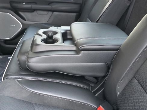 New 2026 RAM 1500 Laramie AWD/4WD image 12