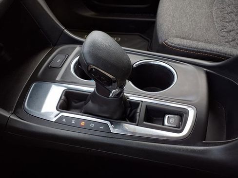 Used 2024 Chevrolet Equinox LT image 16