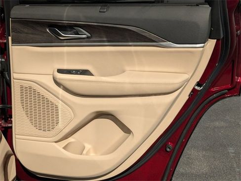 New 2025 Jeep Grand Cherokee Limited w/ Luxury Tech Group II image 33