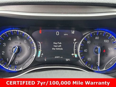 Used 2022 Chrysler Pacifica Touring-L AWD/4WD image 30